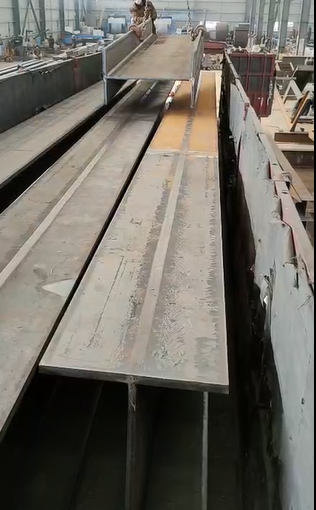 焊接H型钢济南鼎钢.jpg